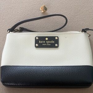 Kate Spade Black and Cream Women's Bag Wristlet clutch